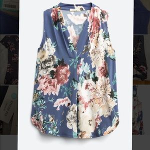 Beacon floral top